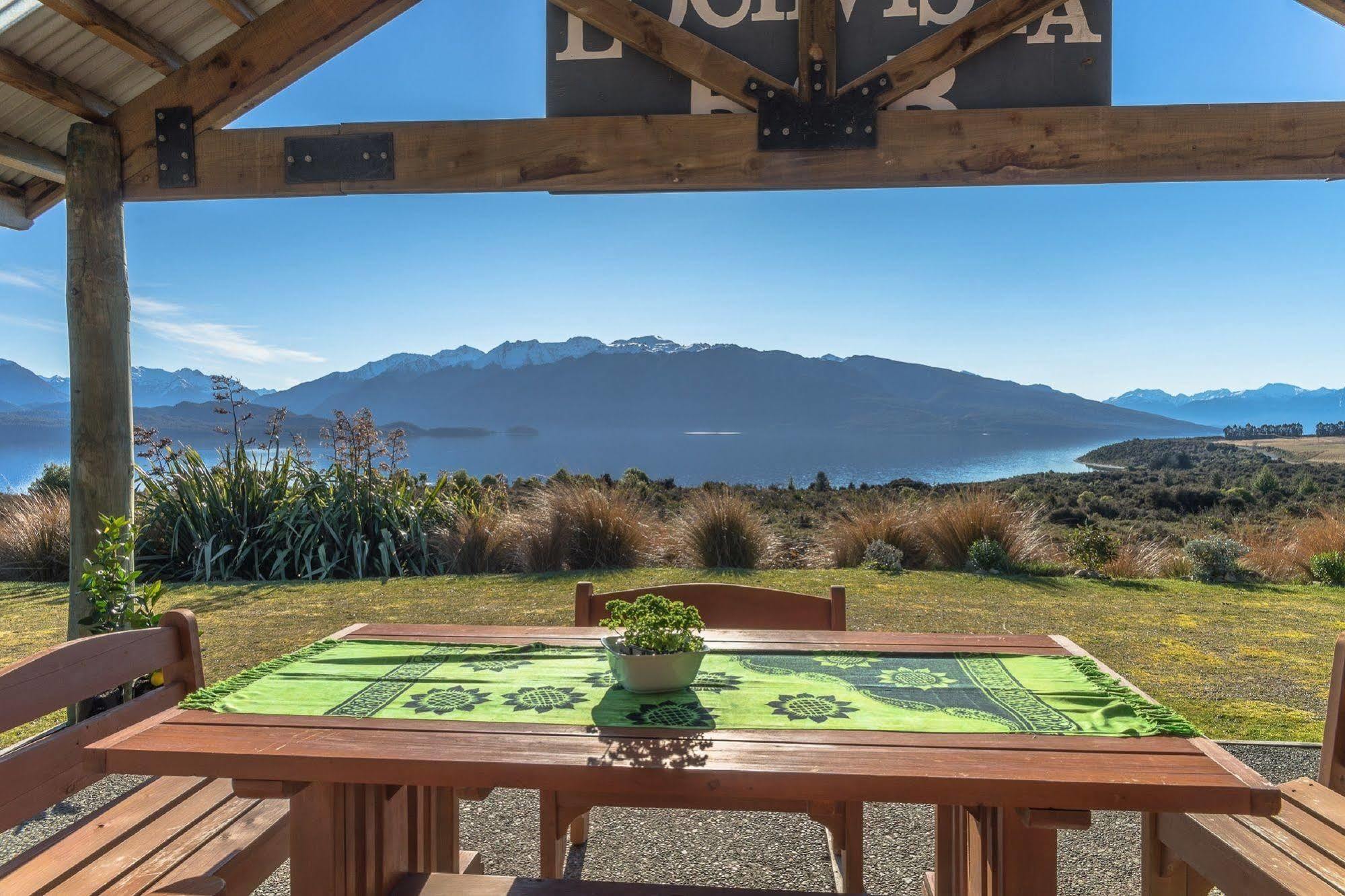 Loch Vista Bed & Breakfast Te Anau Ngoại thất bức ảnh
